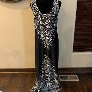 Charlie Paige maxi dress L/XL black and cream